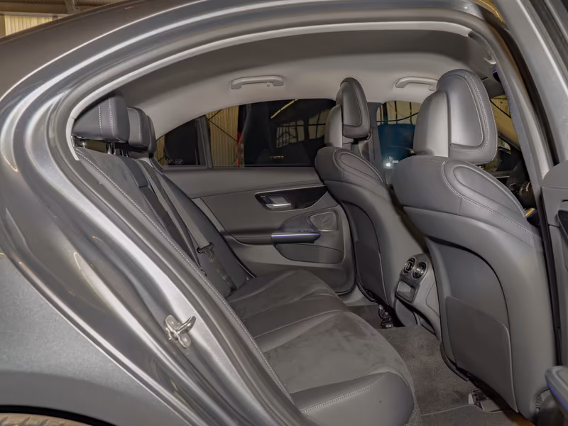 Mercedes-Benz C 180 2025