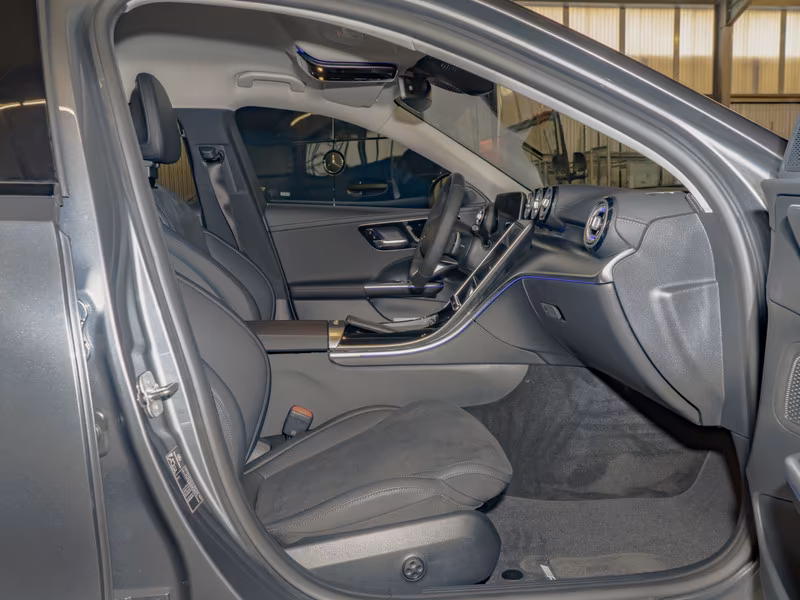 Mercedes-Benz C 180 2025