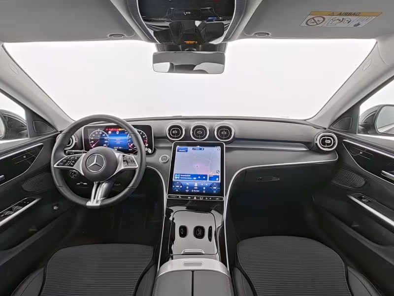 مرسيدس C 200 2025