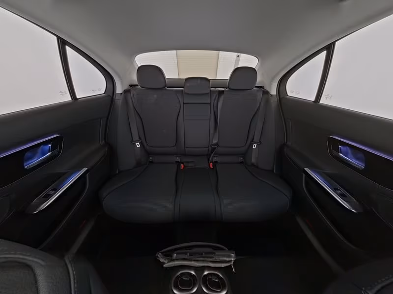 مرسيدس C 200 2025