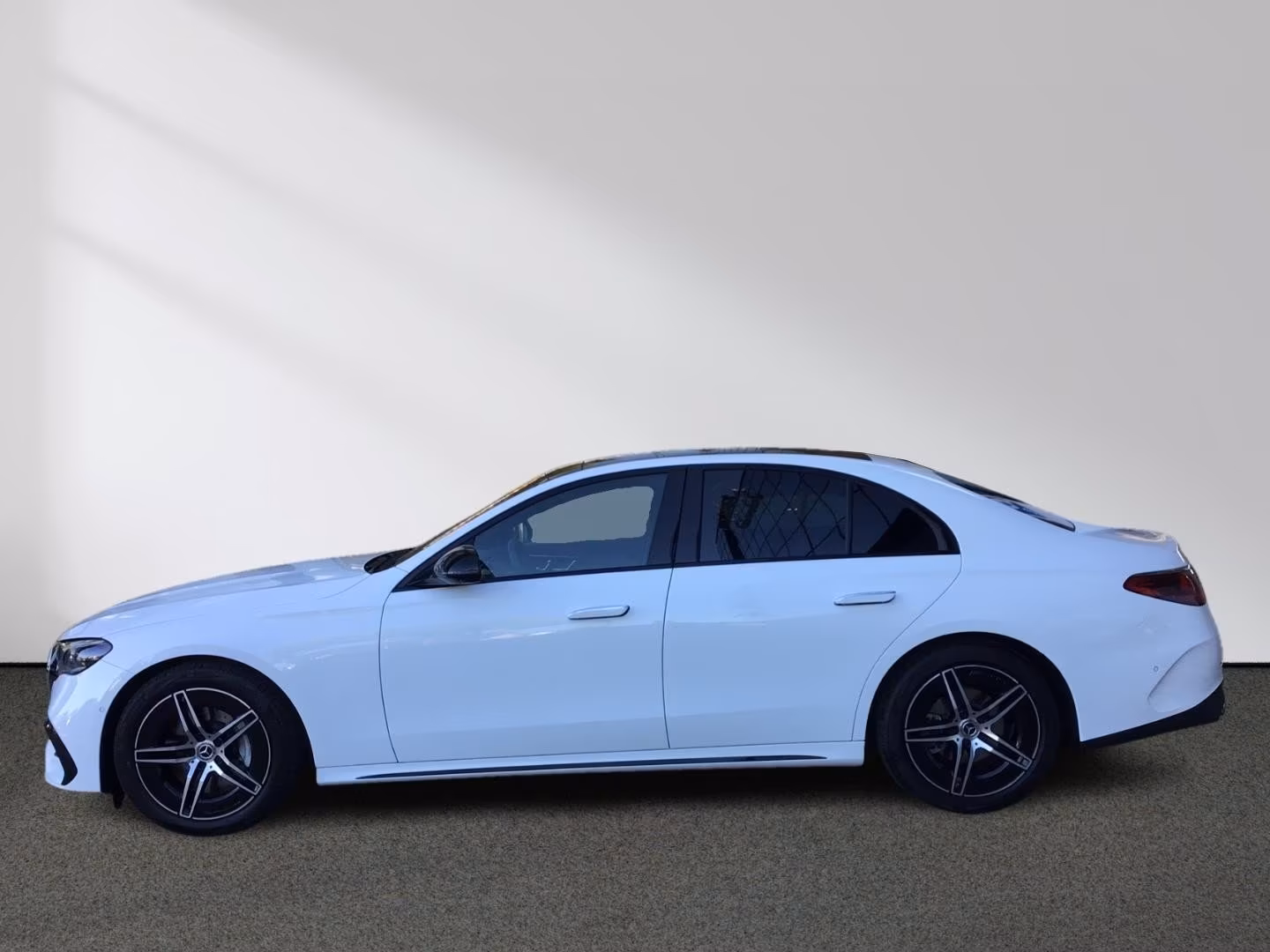 Mercedes-Benz E 200 2025