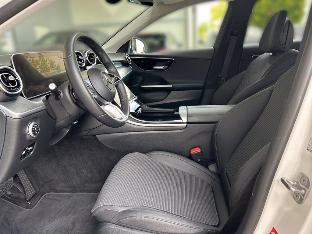 Mercedes-Benz C 180 2024