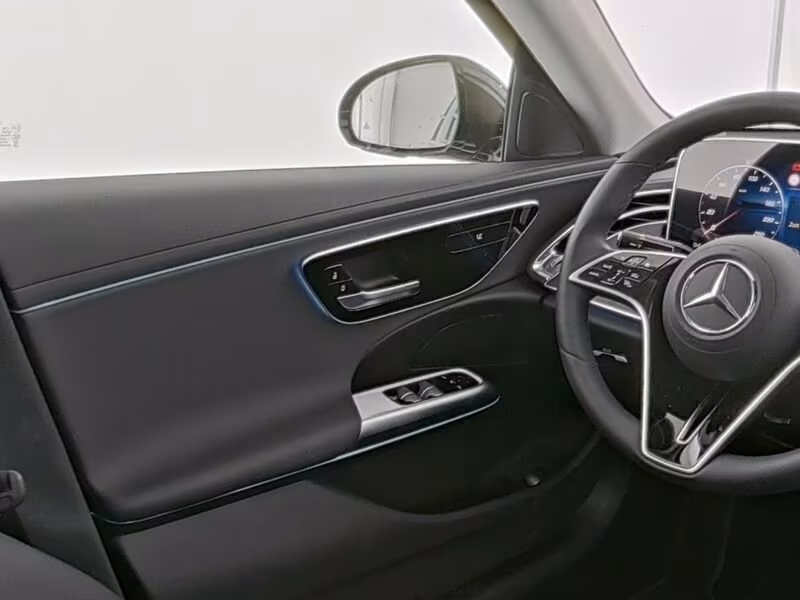 Mercedes-Benz E 200 2024