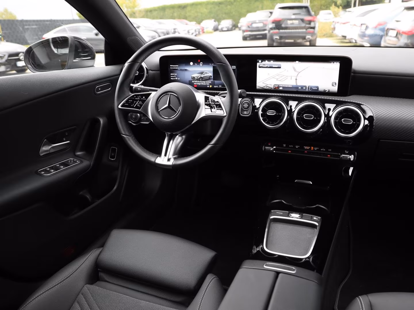 Mercedes-Benz CLA 180 2024