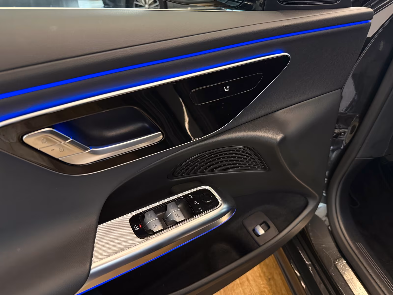 Mercedes-Benz E 200 2025