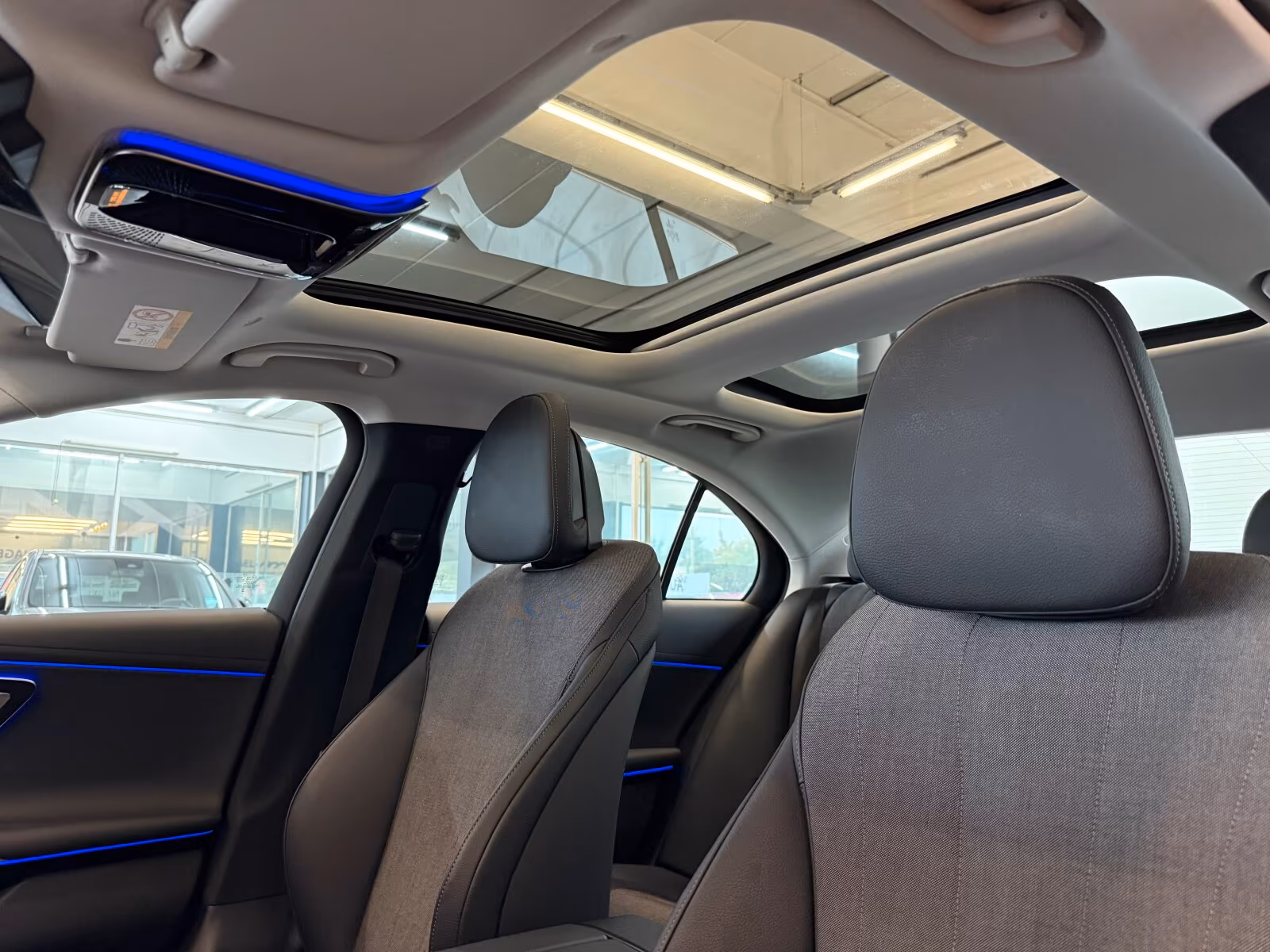 Mercedes-Benz E 200 2025
