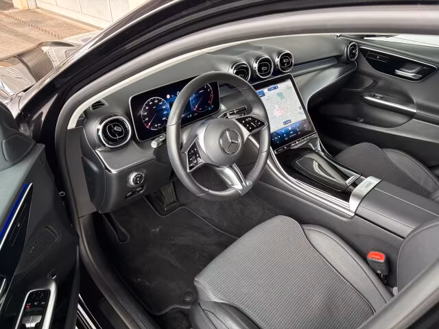 Mercedes-Benz C 180 2025