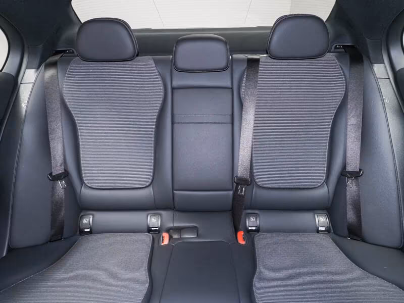 Mercedes-Benz C 180 2024