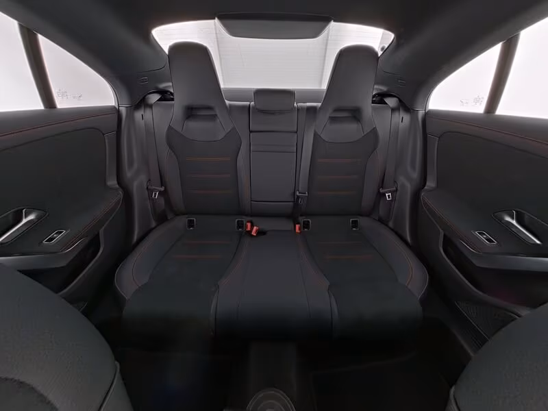 Mercedes-Benz CLA 200 2025