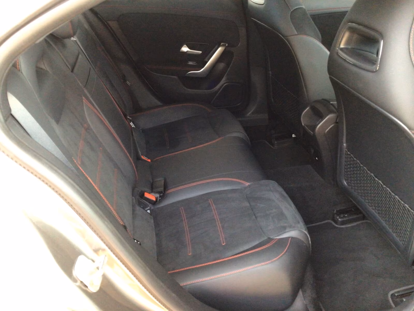 Mercedes-Benz CLA 200 2025