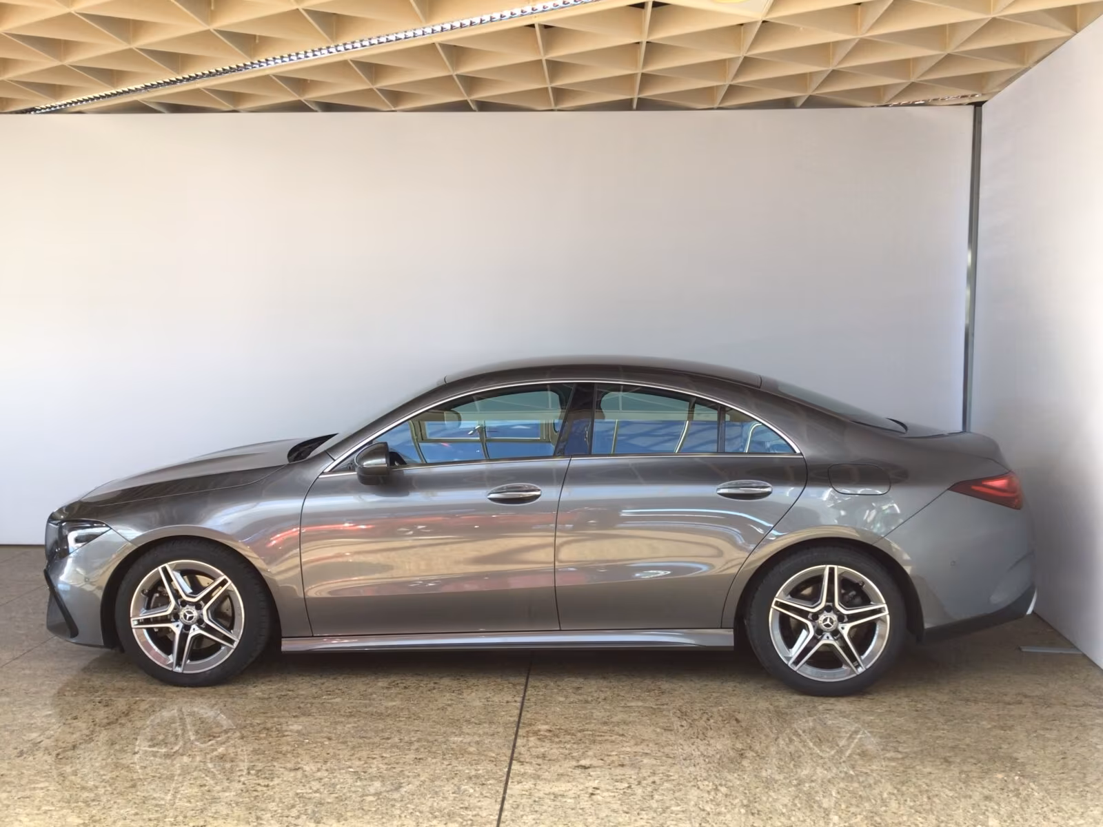 Mercedes-Benz CLA 200 2025